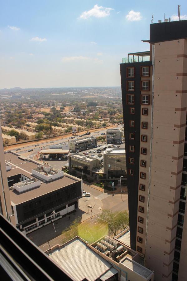 Green Avenue Apartments Gaborone Buitenkant foto